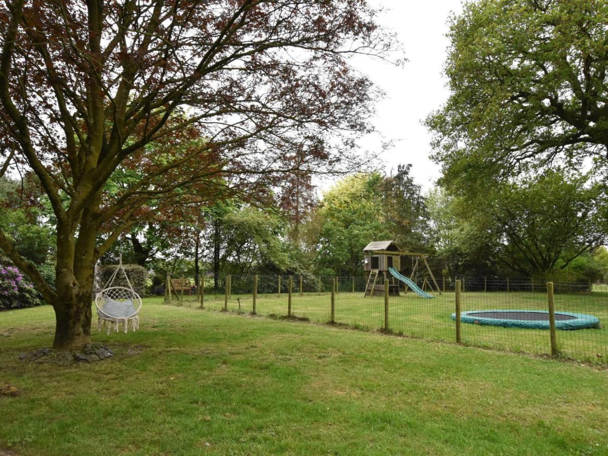 Villa On An Estate In Rheezerveen With Garden Bagian luar foto